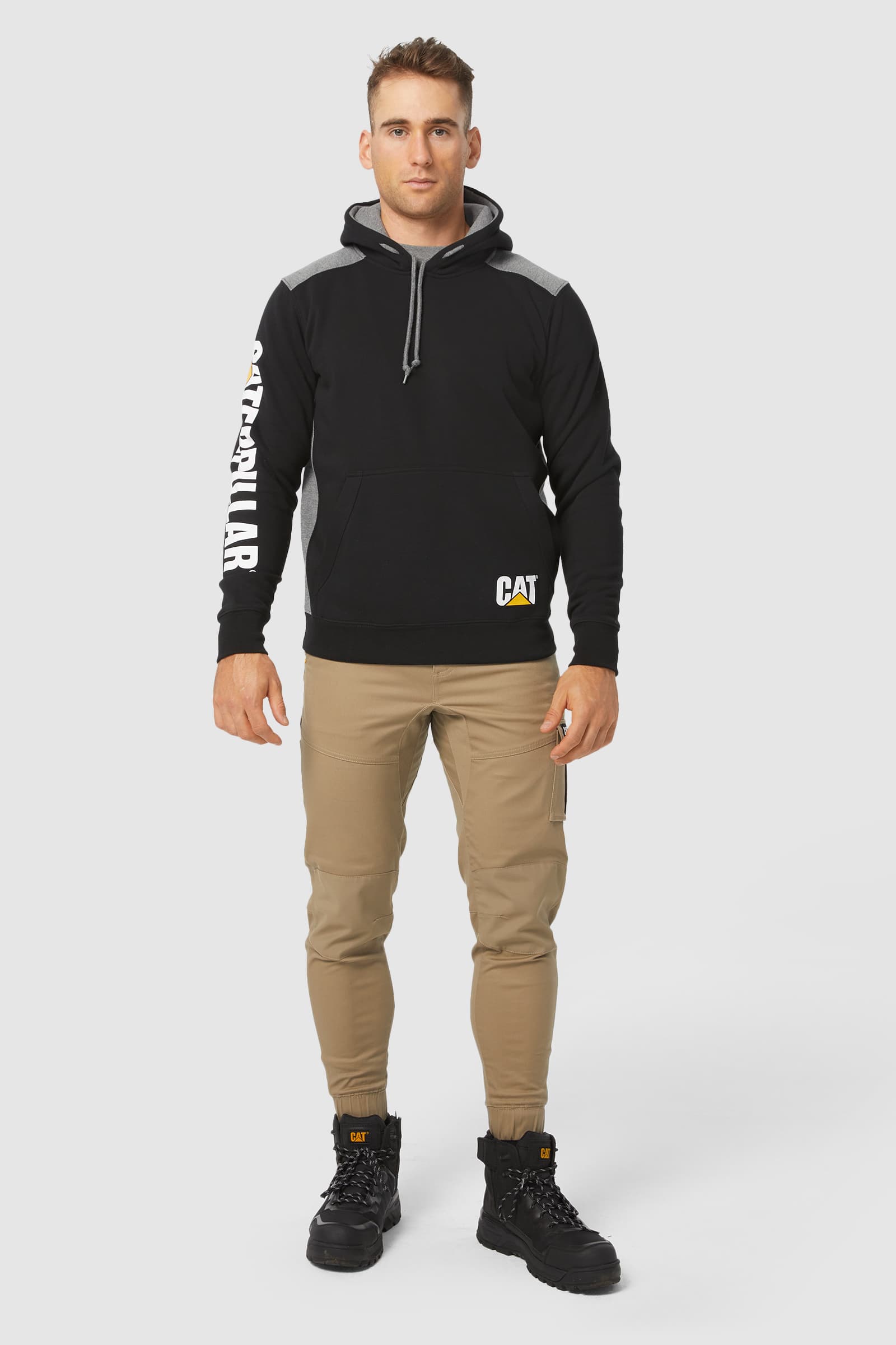 Cat Workwear - Logo Panel Hooded Sweatshirt - Black