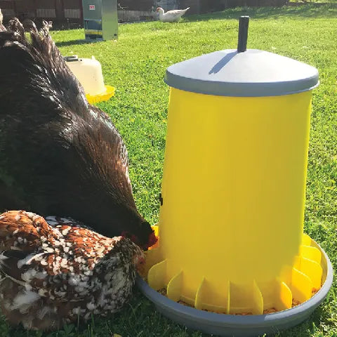 Bainbridge - Supreme Plastic Poultry Feeder