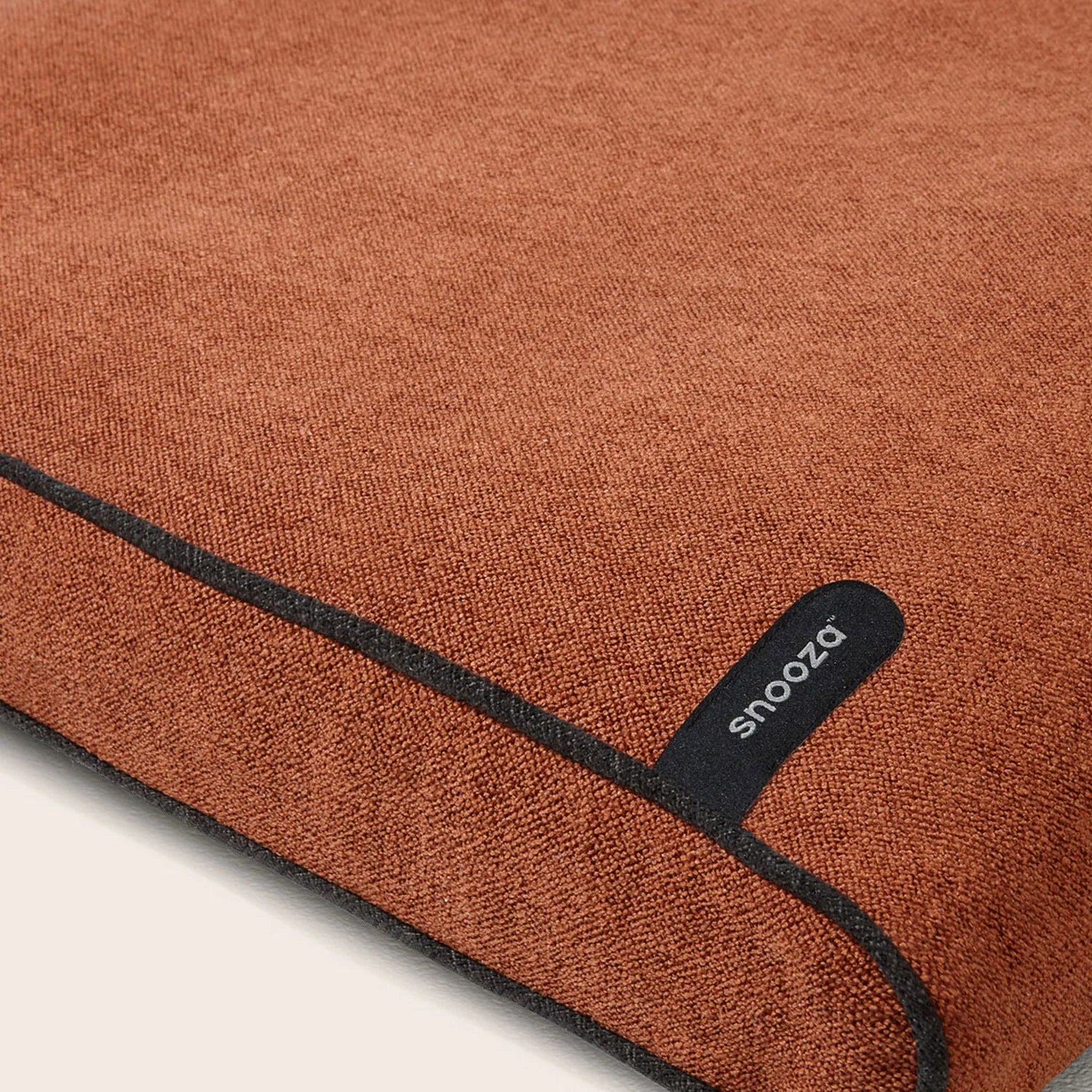Snooza - Modern Dog Daybed