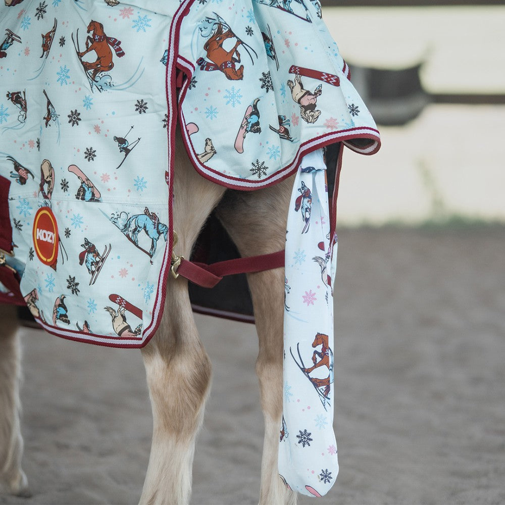 Kozy - Lycra Tie In Tail Bag - Ski Slopes - on a pony with matching rug